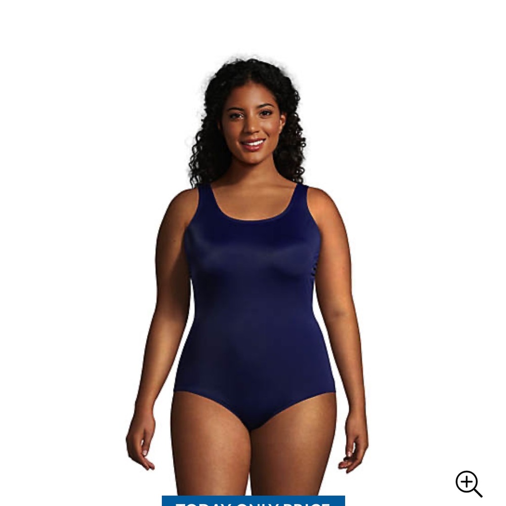 Lands End plus chlorine resistant  tugless soft cup sporty bathing suit